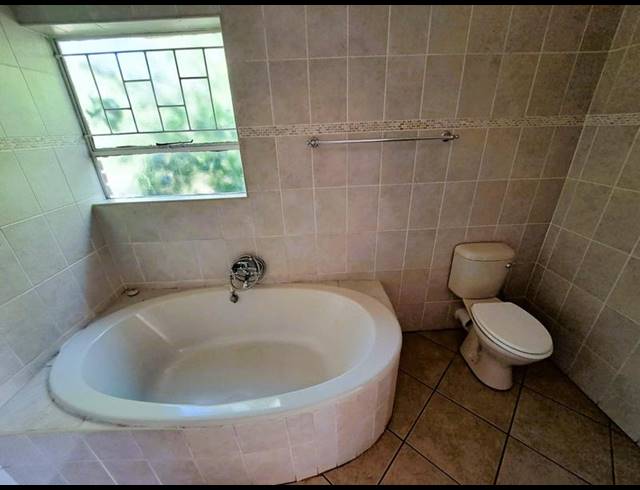 3 BEDROOM HOUSE FOR SALE IN ELDORAIGNE